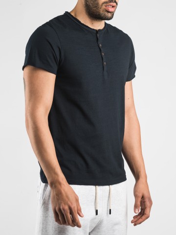 T-shirt Bottoni