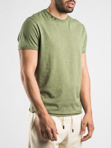 T-Shirt Con Bottoncini