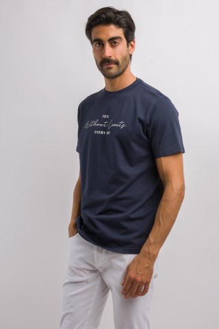 T-Shirt Stampa Lettering
